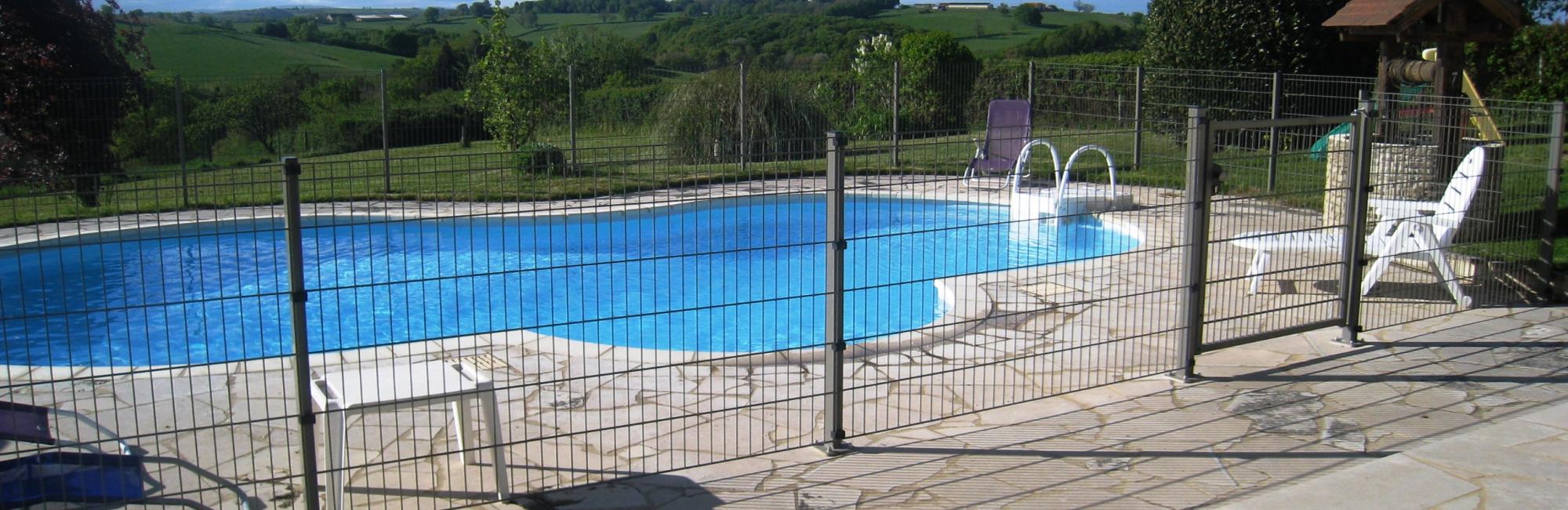 Auvergne vakantiehuis zwembad